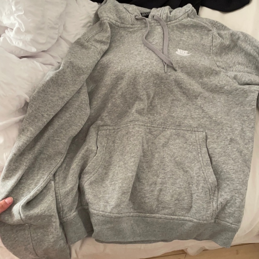 Small Nike hoodie
